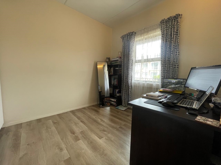 2 Bedroom Property for Sale in Ottery Western Cape